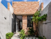 Độc Đáo Với Ngôi Nhà Gạch Ngói KHÔNG Có Phòng Khách